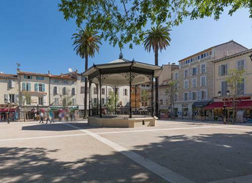Duplex Fontaine - Appartement Duplex Coeur Vieil Antibes Old City Marche Provencal Exterior foto